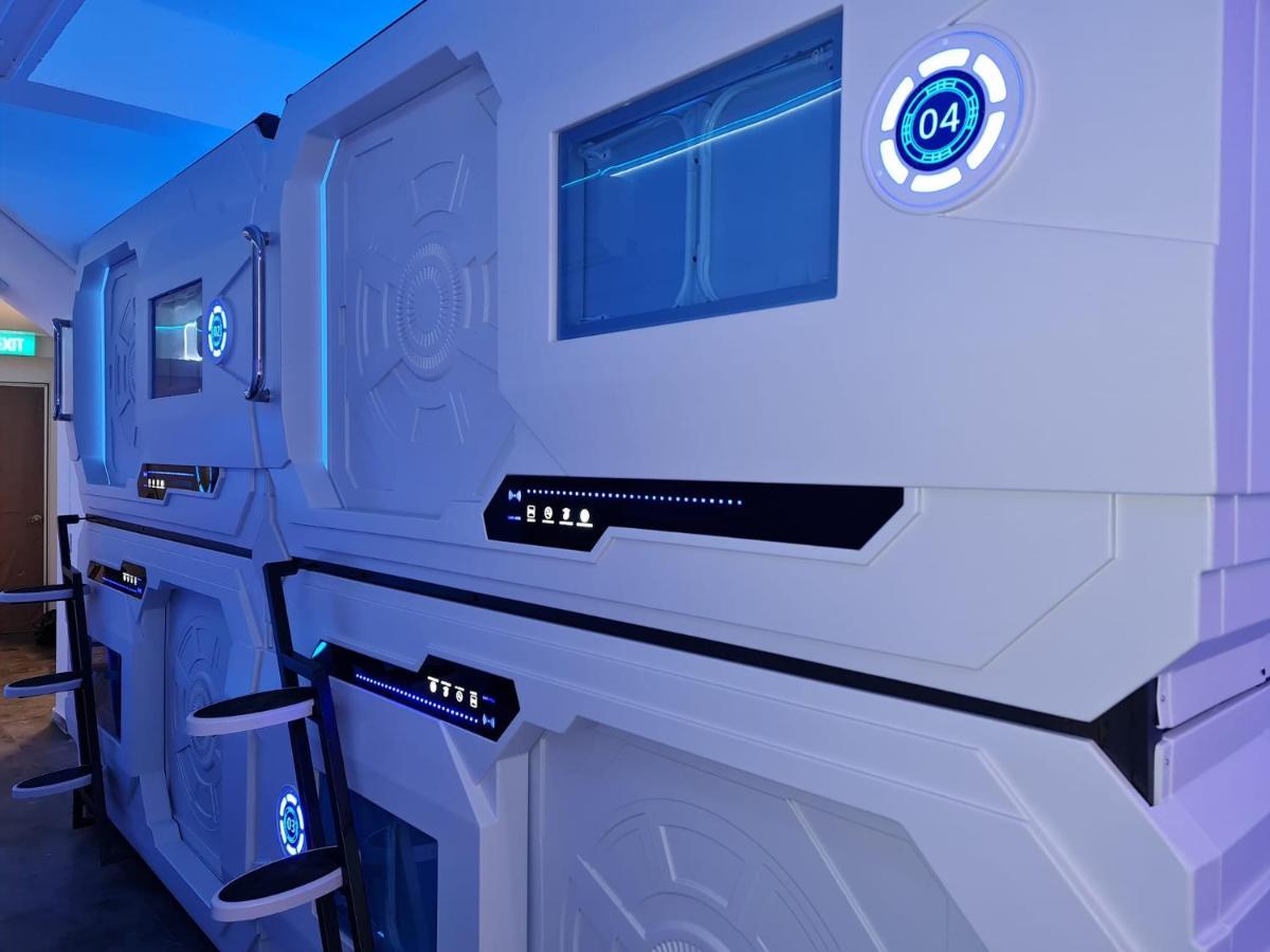 Galaxy Pods Capsule Boat Quay Capsulehotel Singapore